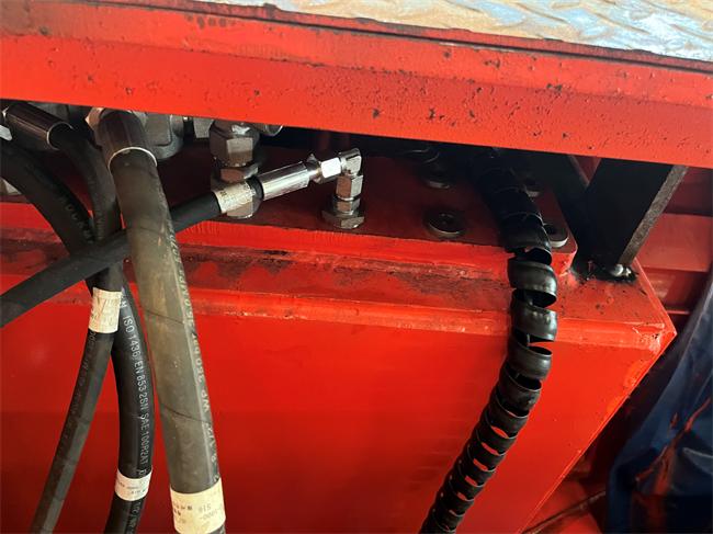 油液在線監(jiān)測(cè)儀